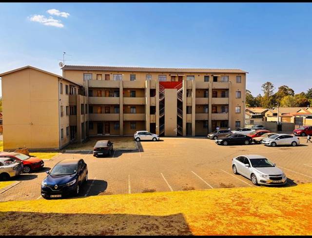 2 BEDROOM APARTMENT FOR SALE IN FLEURHOF